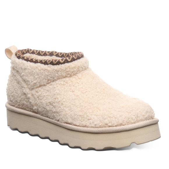 Bearpaw Daphne Boots - Picture 3 of 8